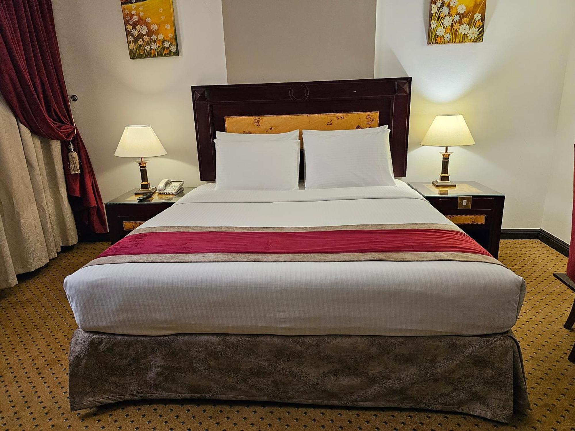 Caesar Hotel Muscat Eksteriør bilde